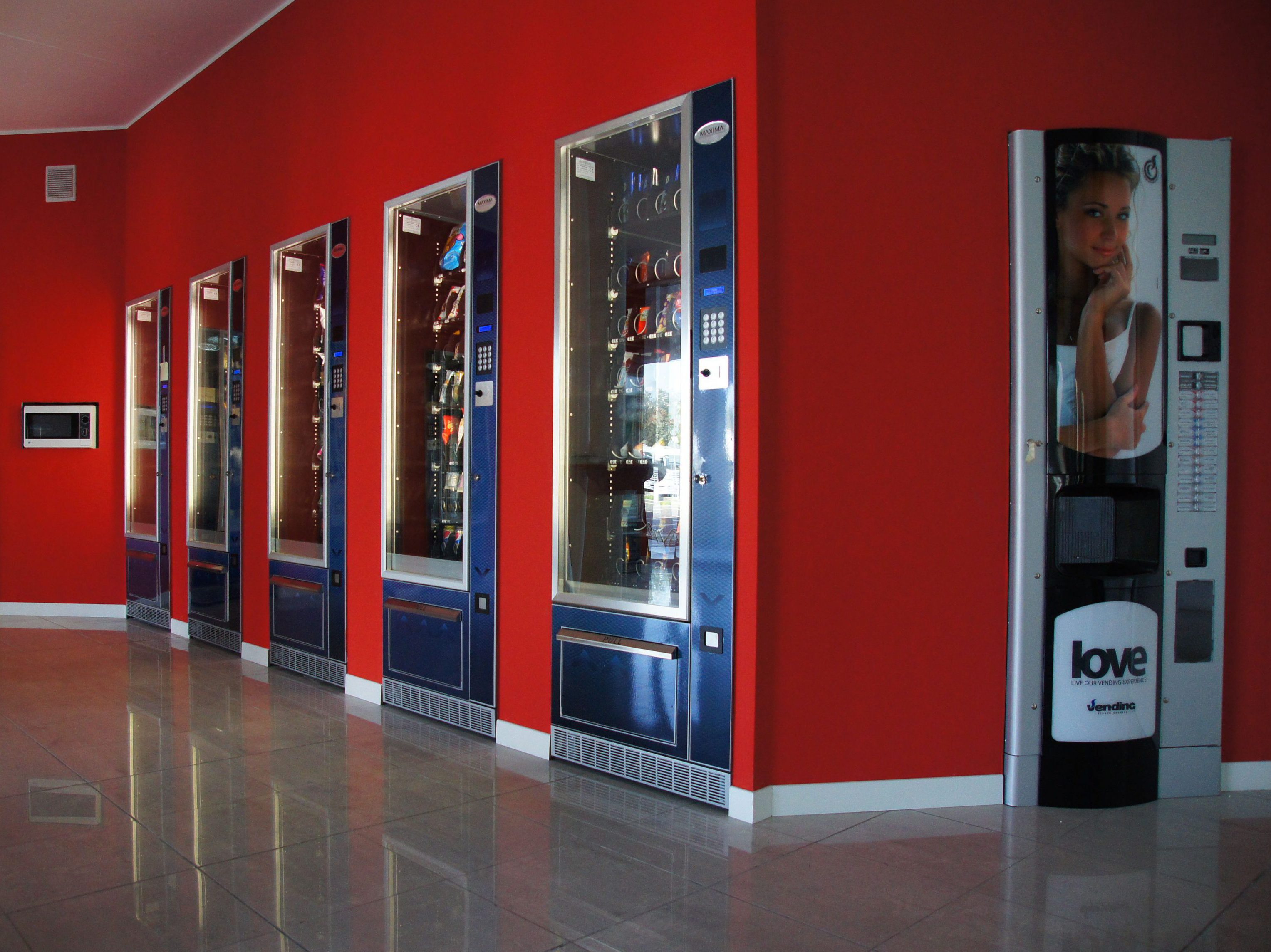  Customized Vending Machine